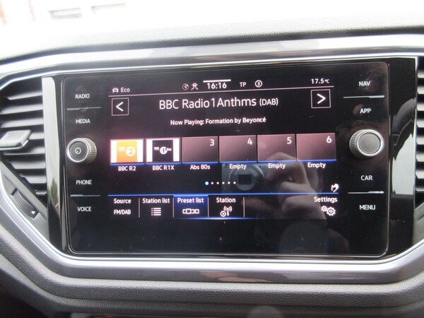 Used Volkswagen T-Roc 2021 for sale - 76109070: Photo 31