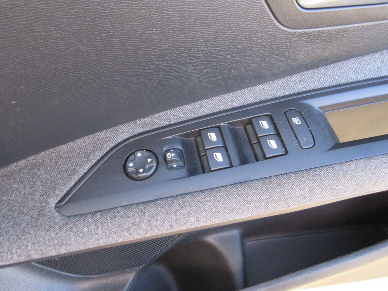 Used Peugeot 3008 2022 for sale - 77957136: Photo 38