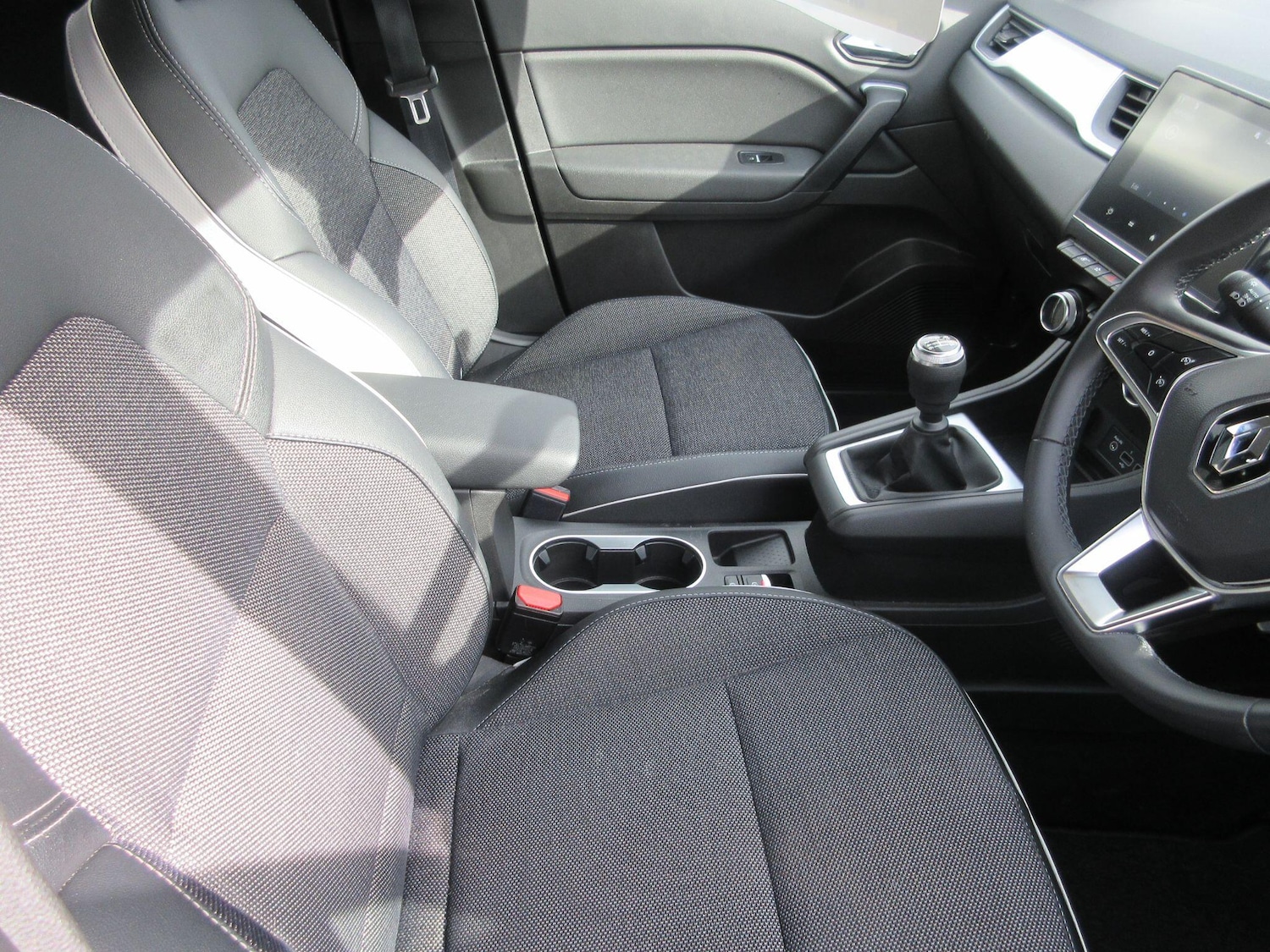 Used Renault Captur 2023 for sale - 77598422: Photo 22