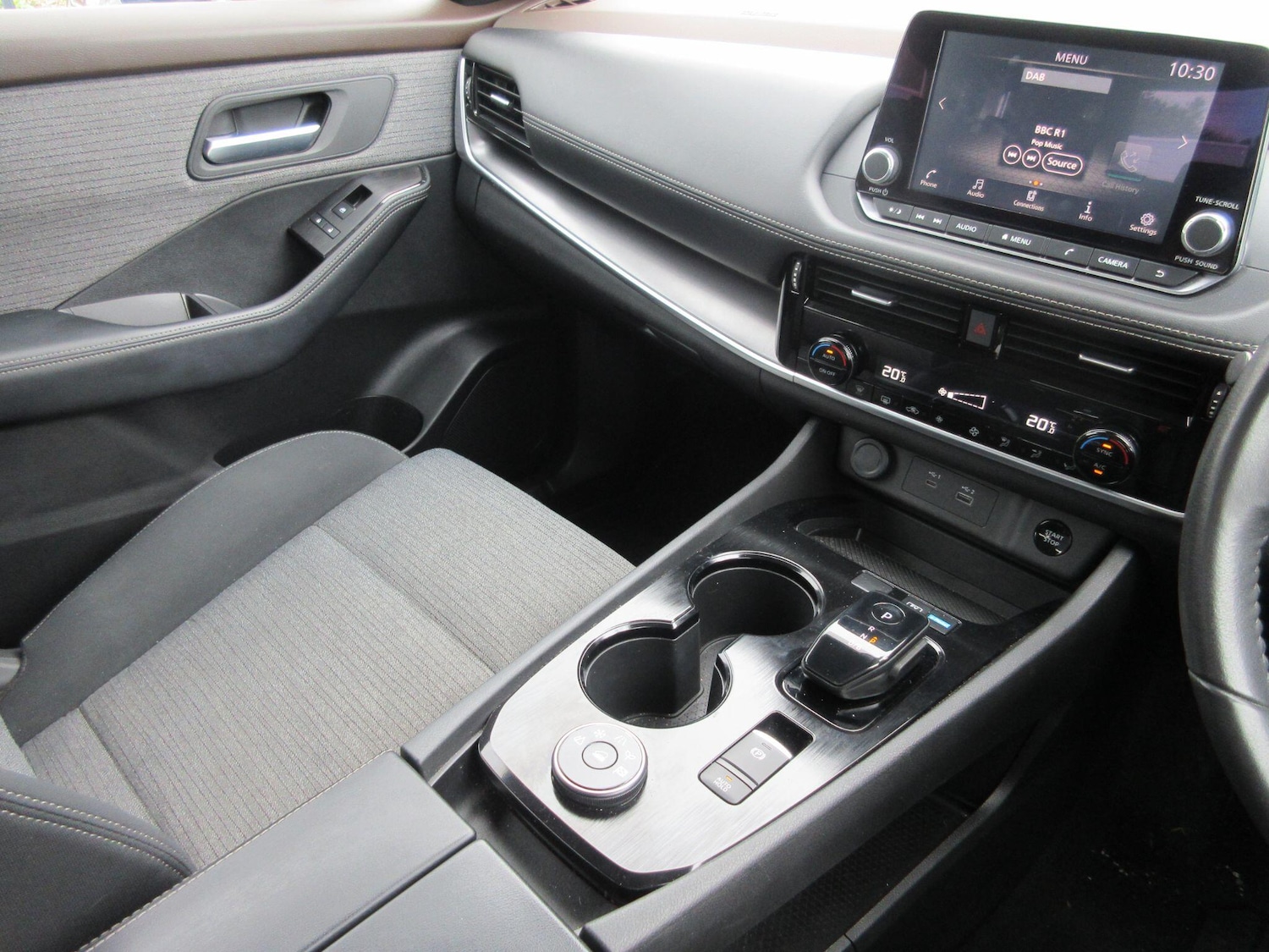 Used Nissan X-Trail 2023 for sale - 77598873: Photo 11