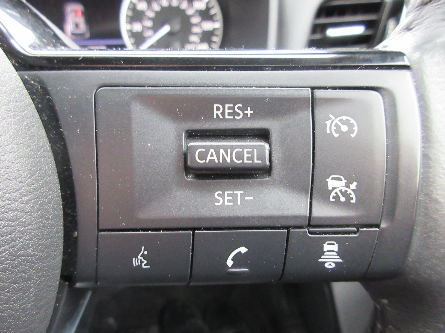 Used Nissan X-Trail 2023 for sale - 77598873: Photo 20