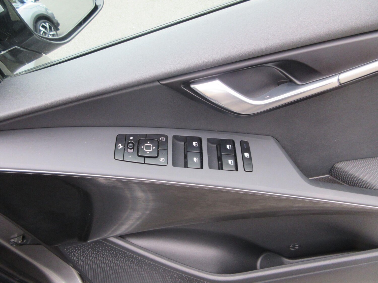 Used Kia Niro 2024 for sale - 76200438: Photo 14