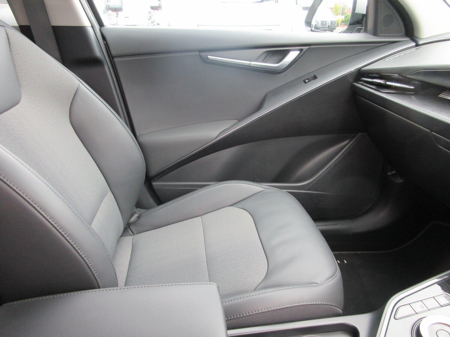 Used Kia Niro 2024 for sale - 76200438: Photo 21