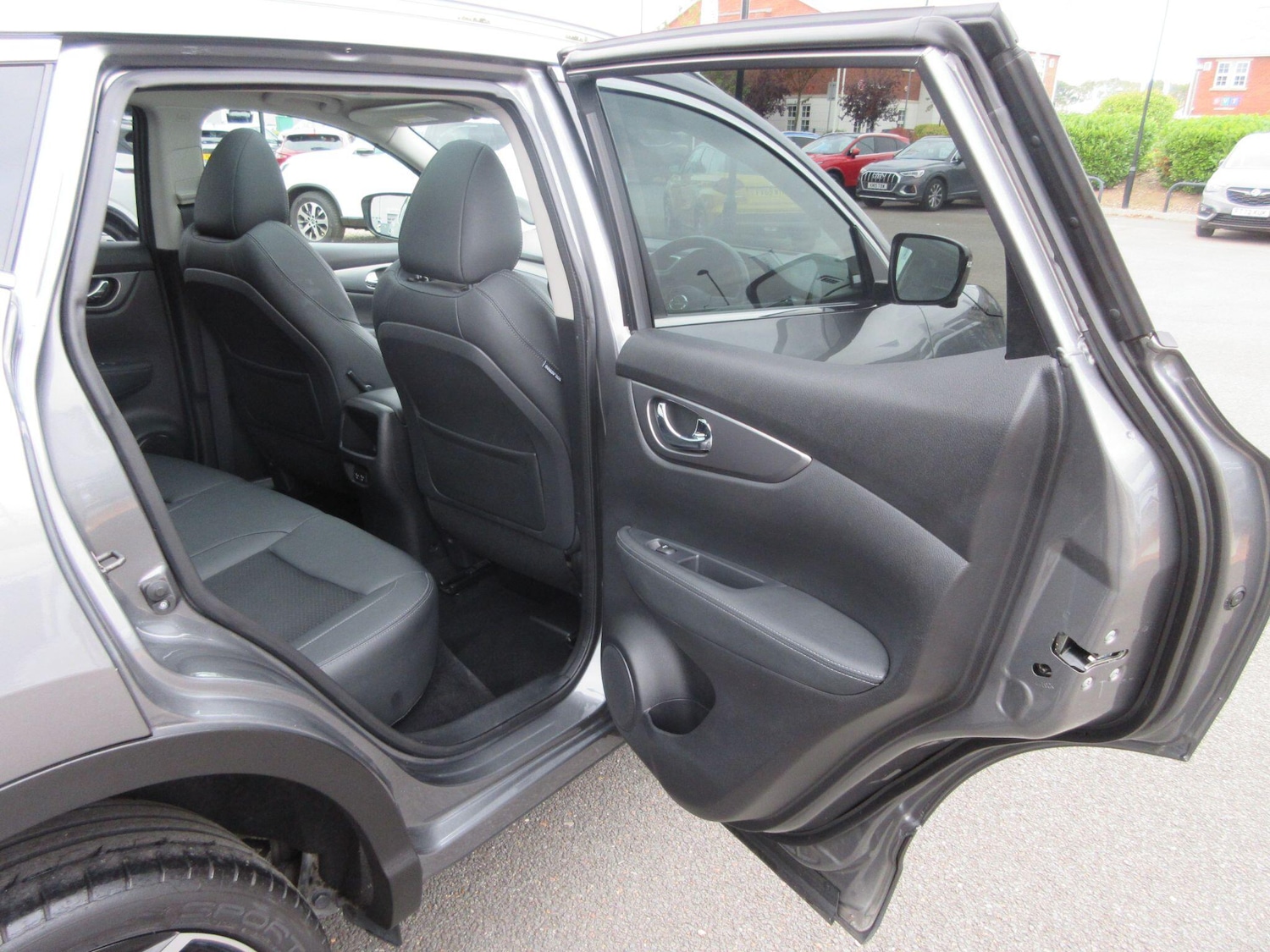 Used Nissan Qashqai 2020 for sale - 76658402: Photo 16