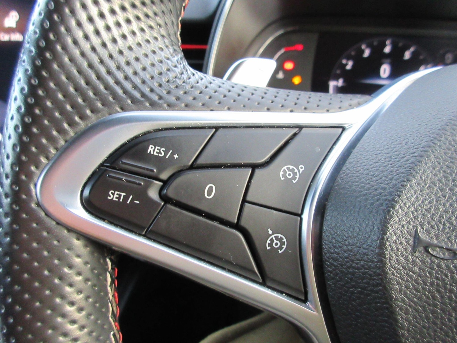 Used Renault Clio 2020 for sale - 77396635: Photo 22