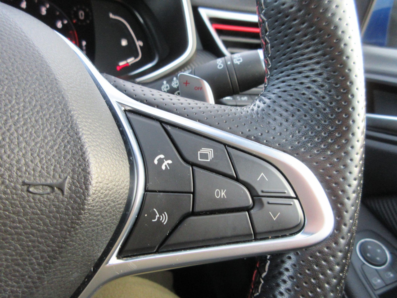 Used Renault Clio 2020 for sale - 77396635: Photo 23