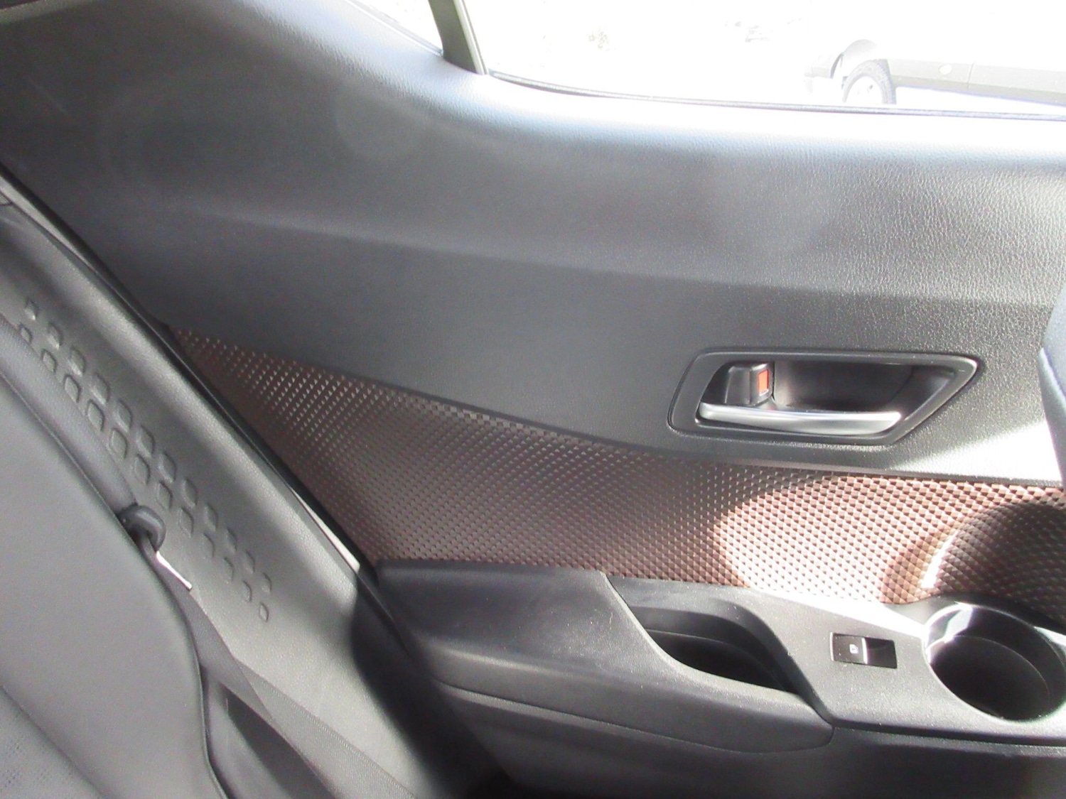 Used Toyota C-HR 2019 for sale - 76361440: Photo 24