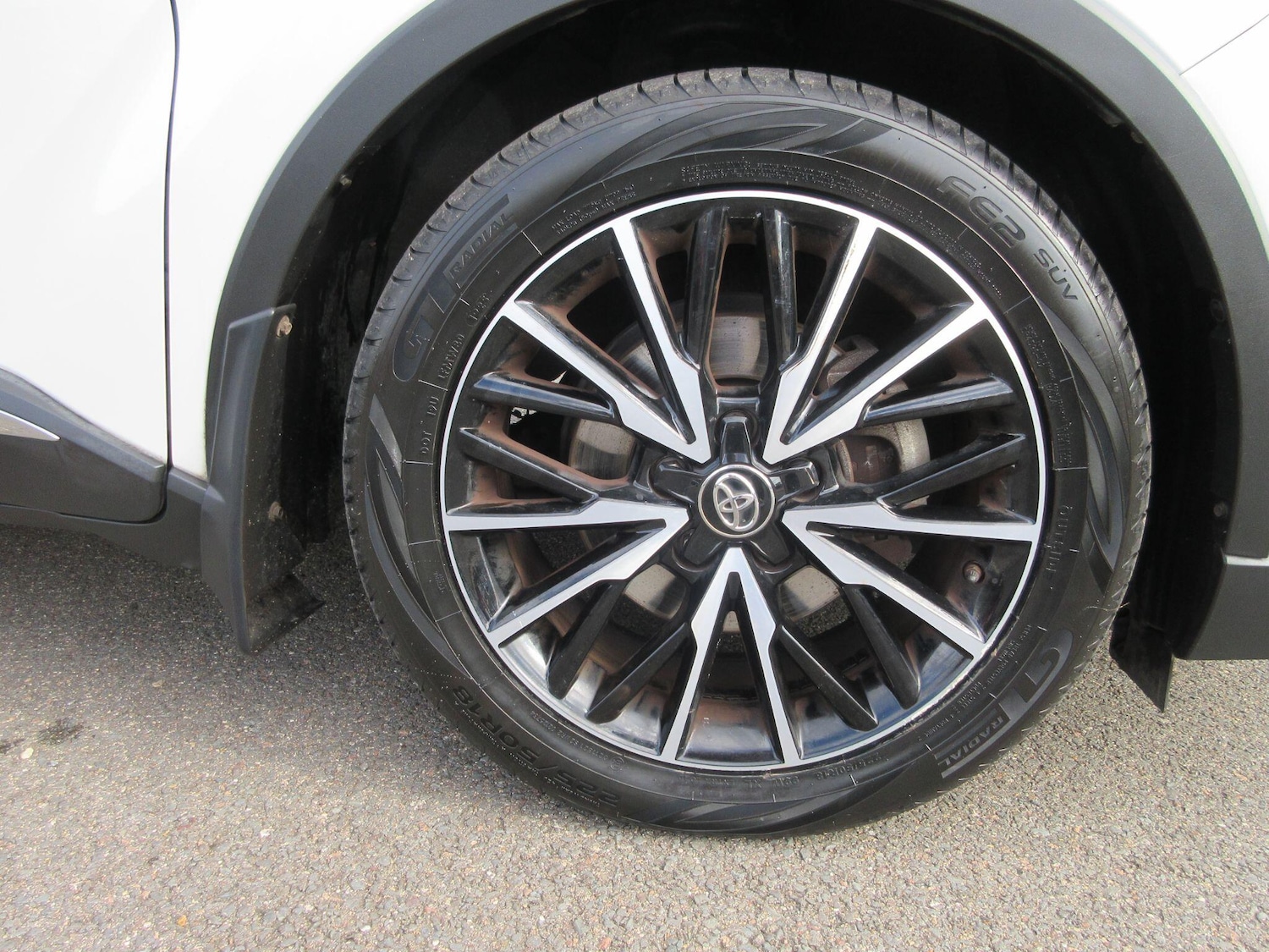 Used Toyota C-HR 2019 for sale - 76361440: Photo 25