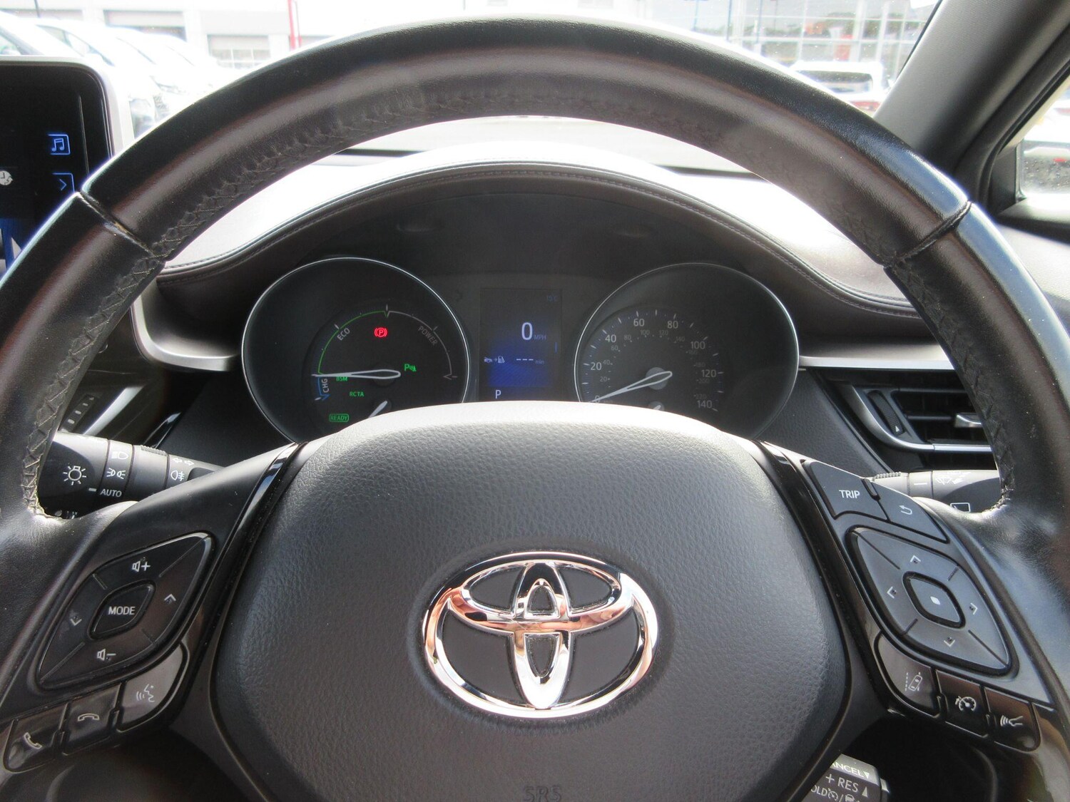 Used Toyota C-HR 2019 for sale - 76361440: Photo 43