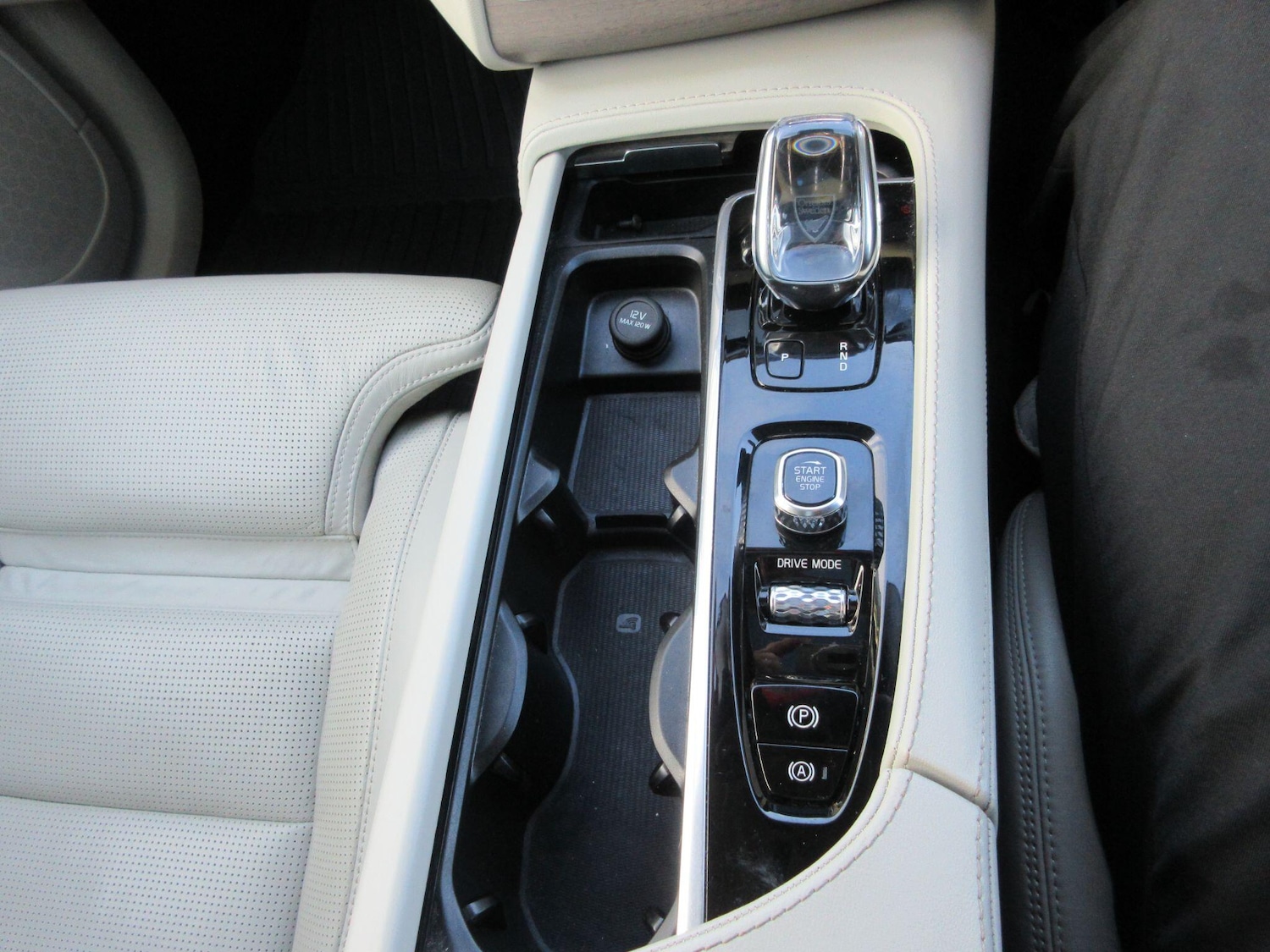 Used Volvo XC90 2021 for sale - 76771660: Photo 12