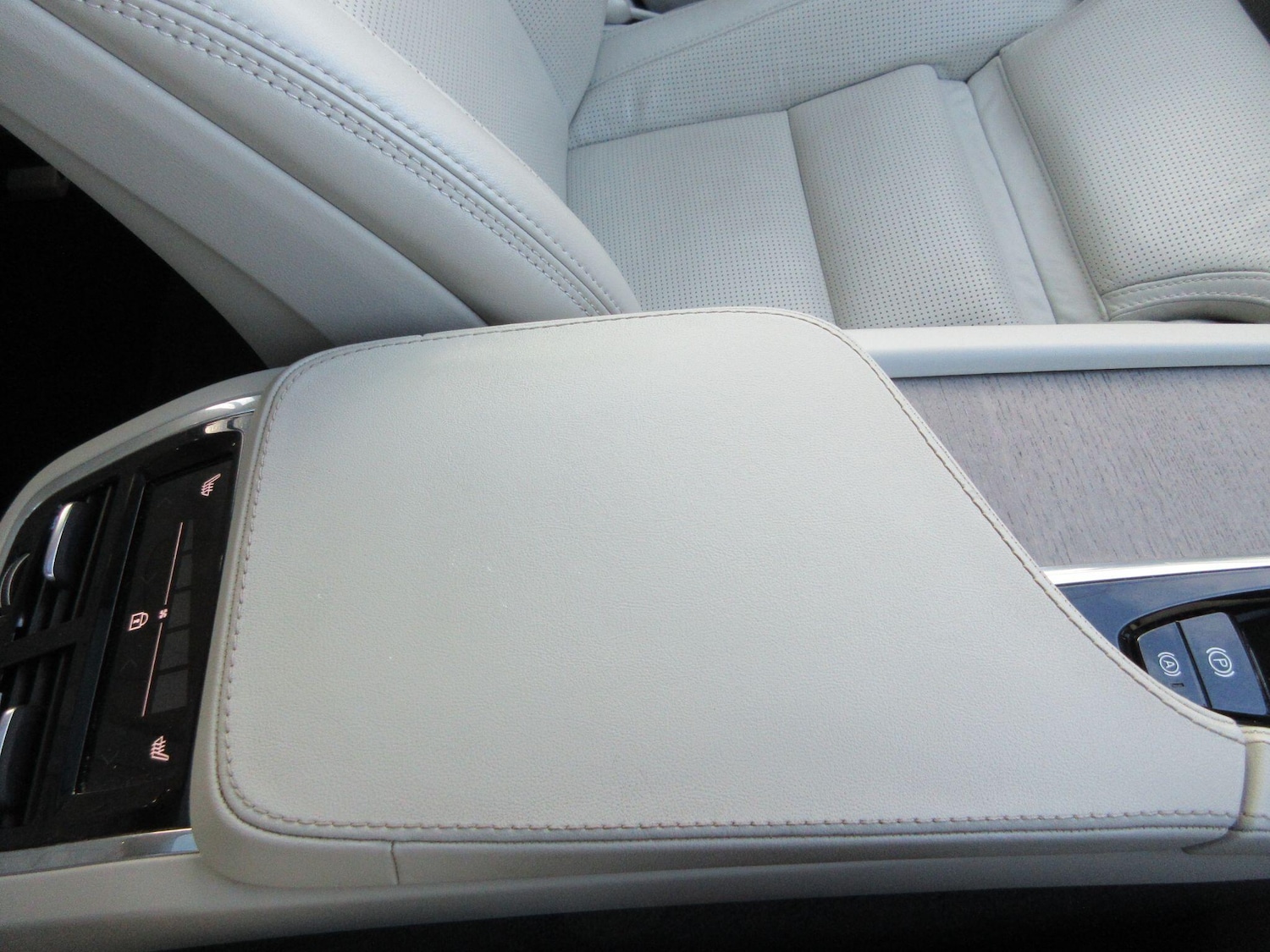 Used Volvo XC90 2021 for sale - 76771660: Photo 62