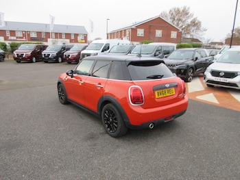 Used MINI Hatch 2019 for sale - 77798919: Photo