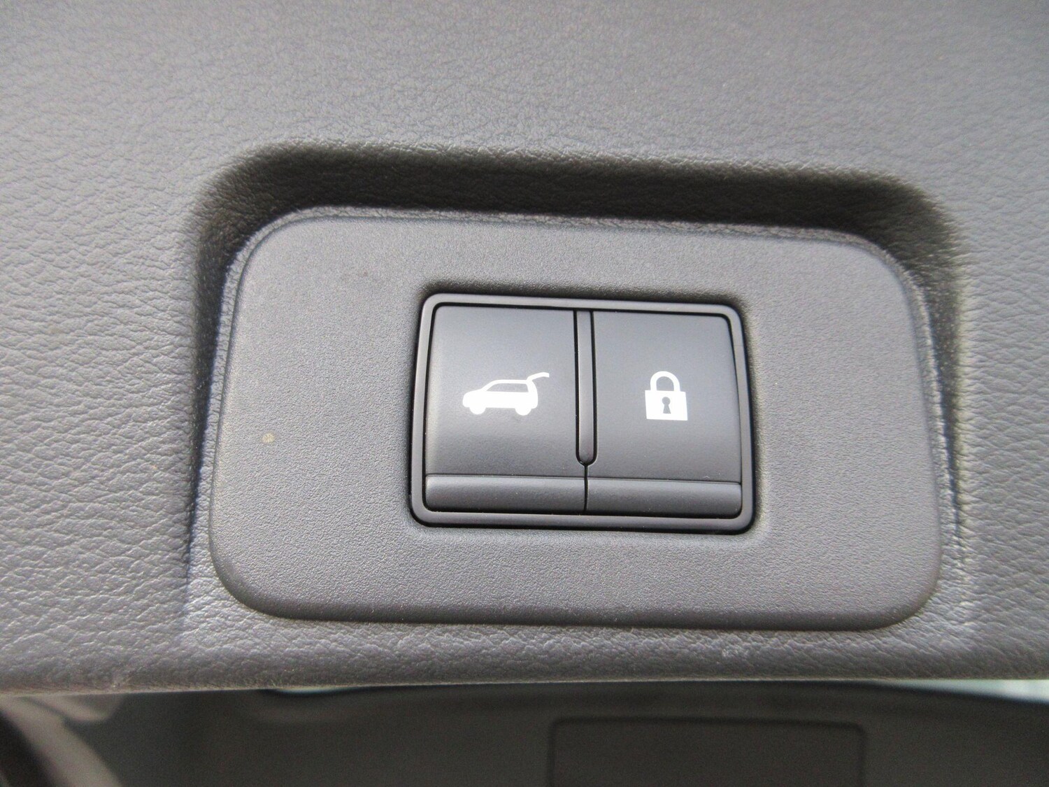 Used Nissan X-Trail for sale - 77657911: Photo 24