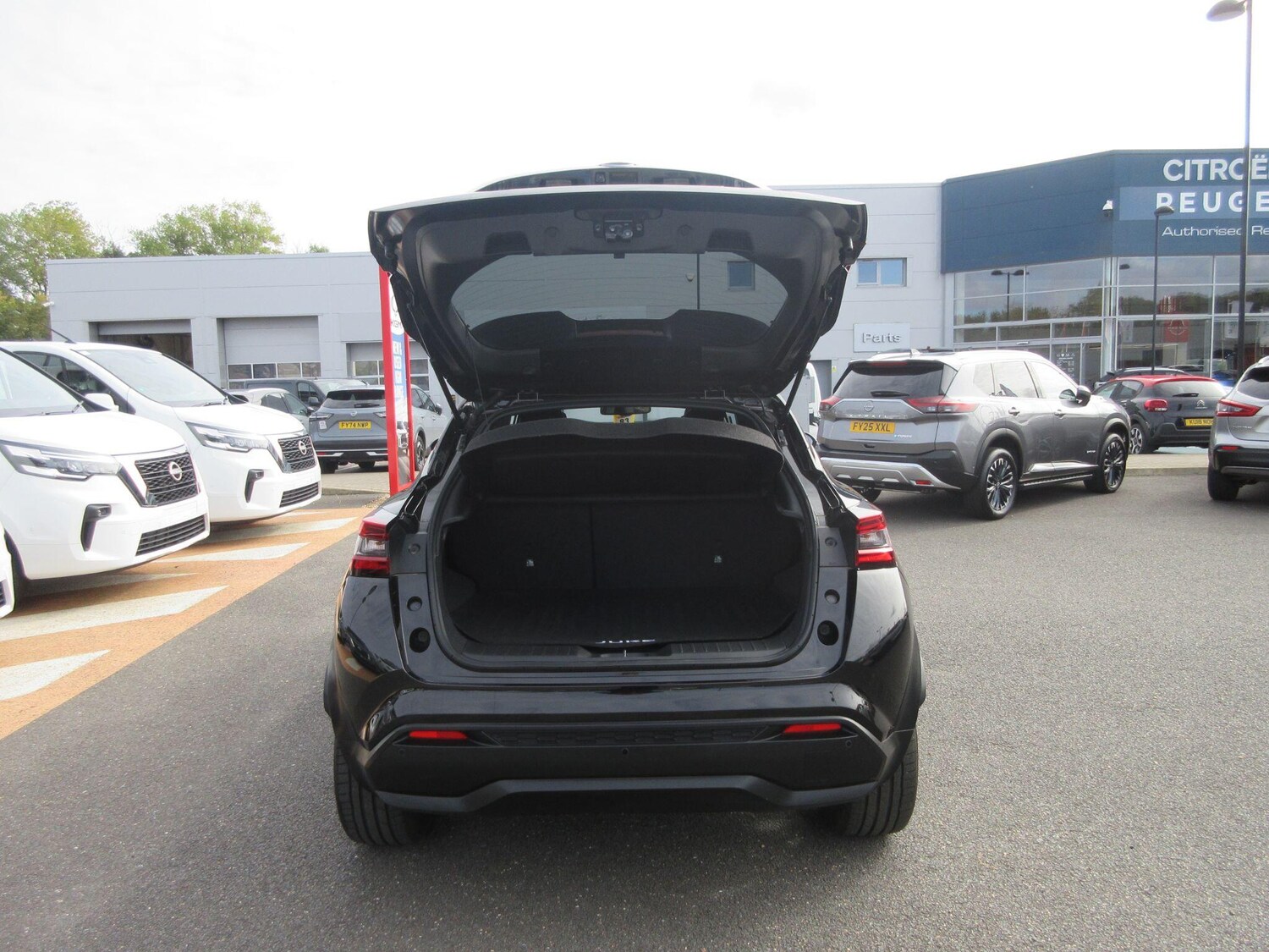 Used Nissan Juke 2023 for sale - 75915773: Photo 39