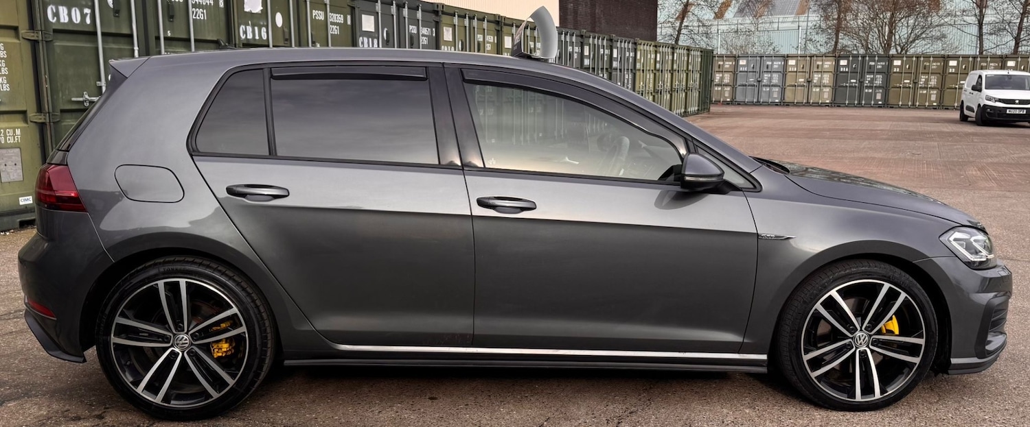 Used Volkswagen Golf 2019 for sale - 77620411: Photo 2