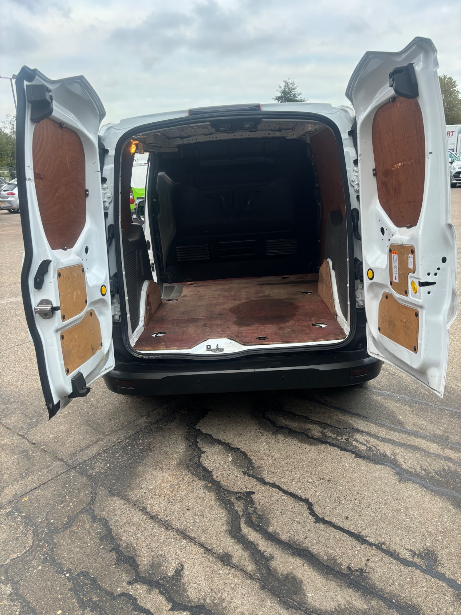 Used Ford Transit Connect 2019 for sale - 76316225: Photo 12