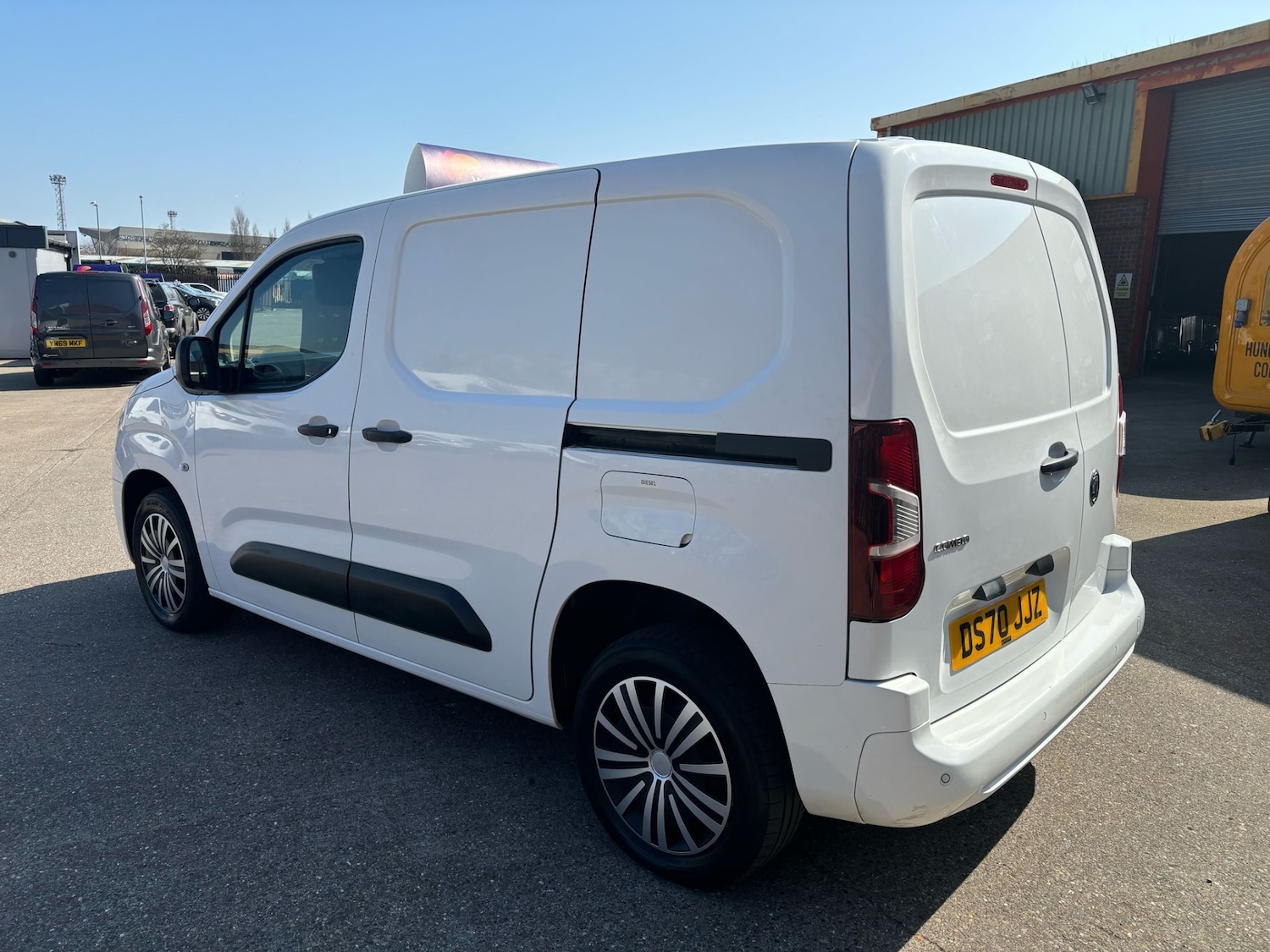 Used Vauxhall Combo 2020 for sale - 74614368: Photo 4