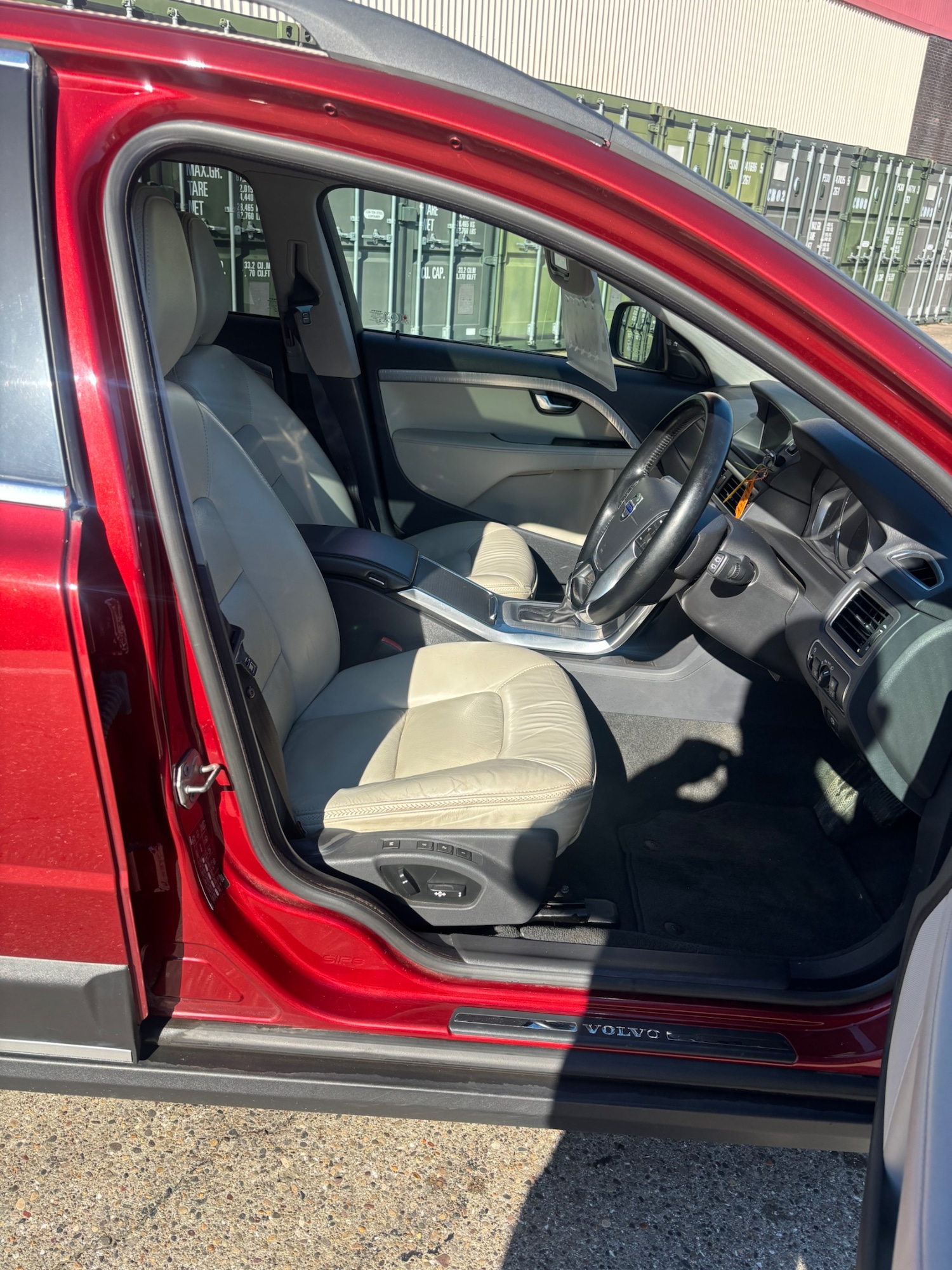 Used Volvo XC70 2013 for sale - 77791505: Photo 10