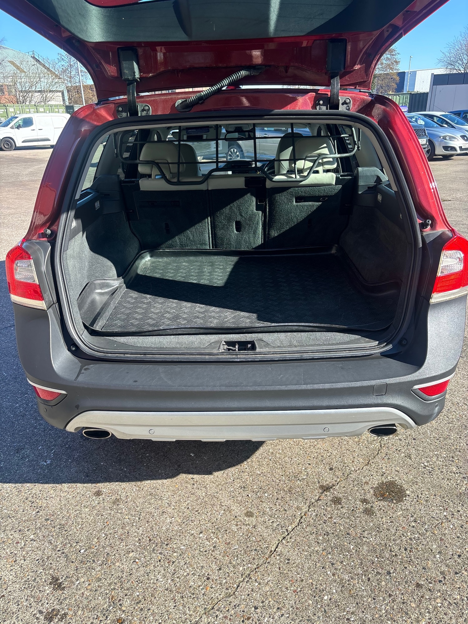 Used Volvo XC70 2013 for sale - 77791505: Photo 16