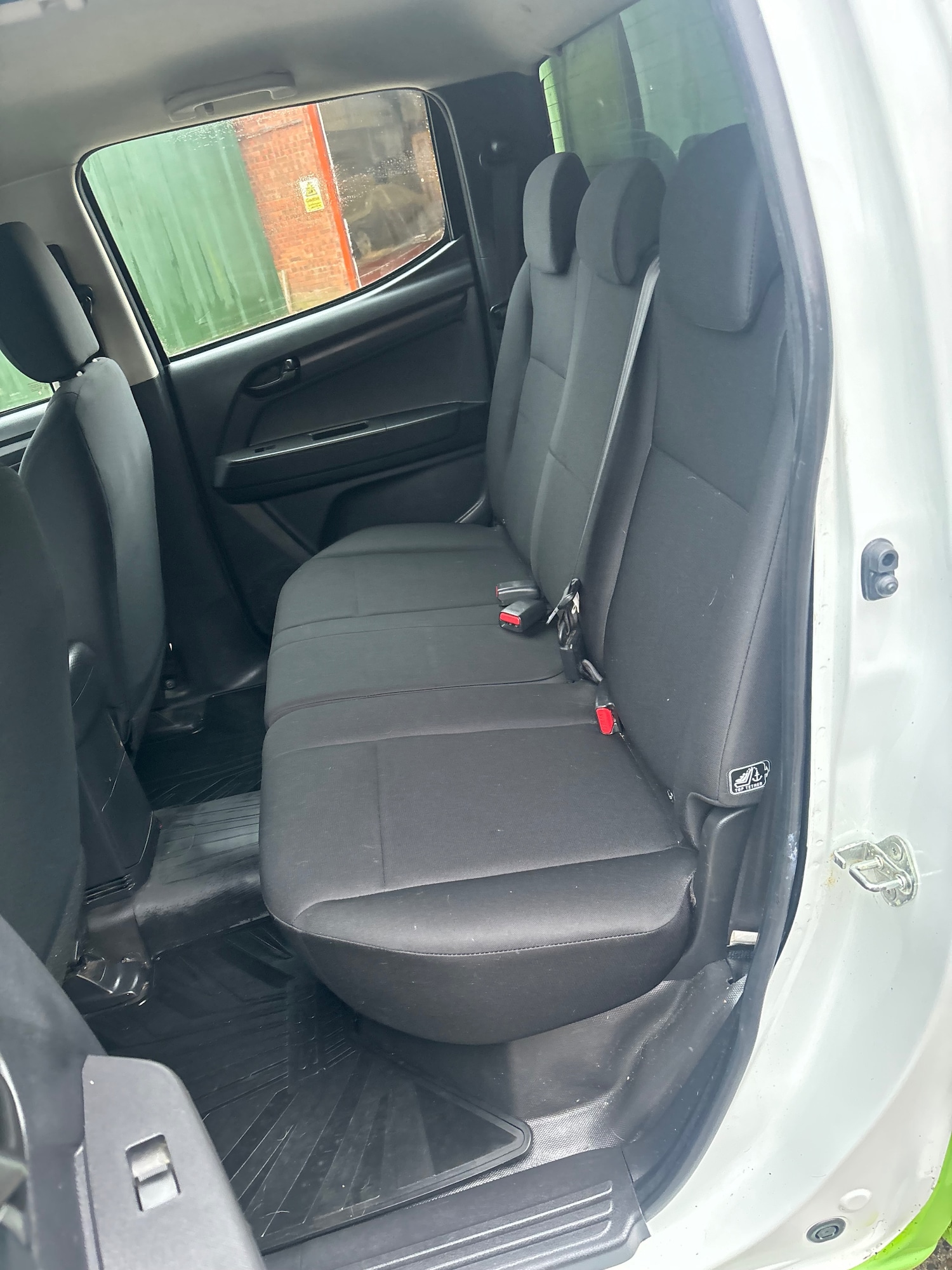 Used Isuzu D-Max 2015 for sale - 77233814: Photo 16