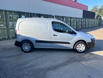 Used Citroen Berlingo 2018 for sale - 76249367: Photo 2