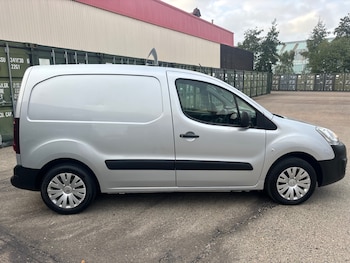 Used Citroen Berlingo 2017 for sale - 75605690: Photo