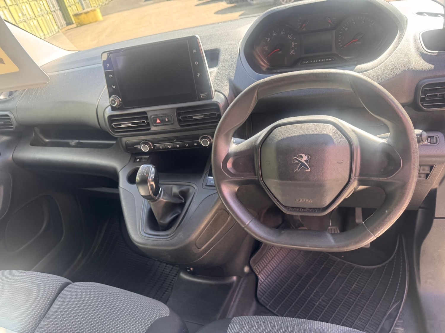 Used Peugeot Partner 2019 for sale - 75994687: Photo 11