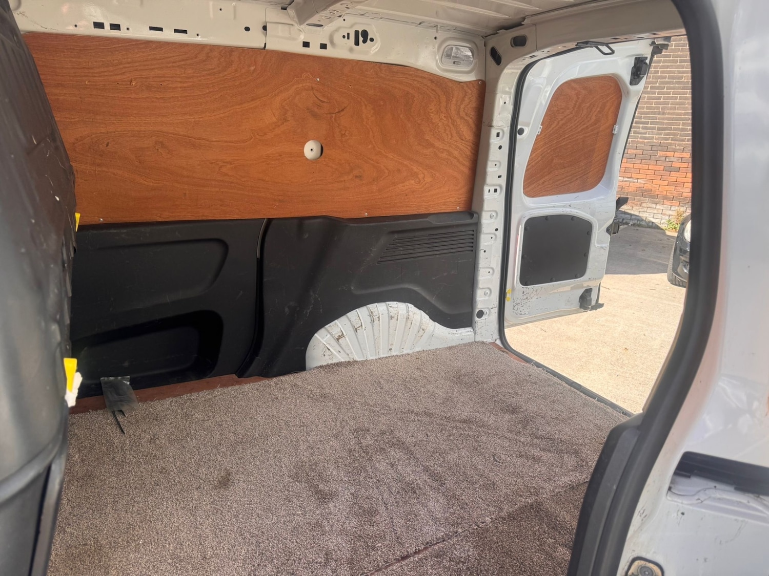 Used Peugeot Partner 2019 for sale - 75994687: Photo 13