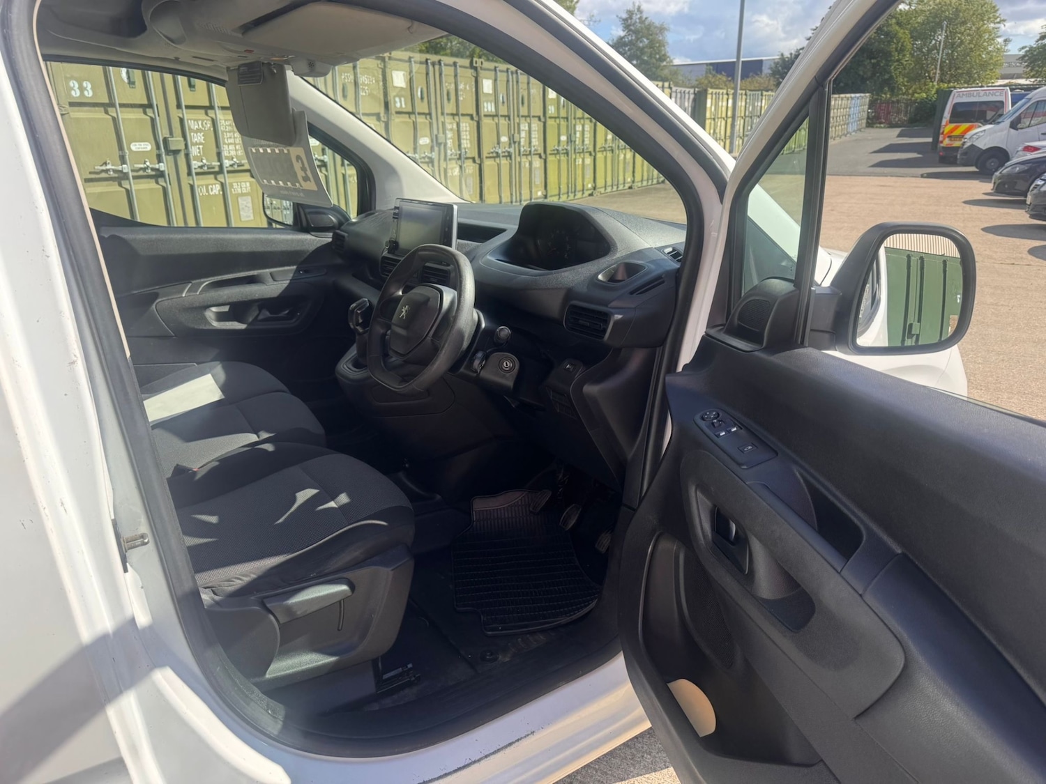 Used Peugeot Partner 2019 for sale - 75994687: Photo 9