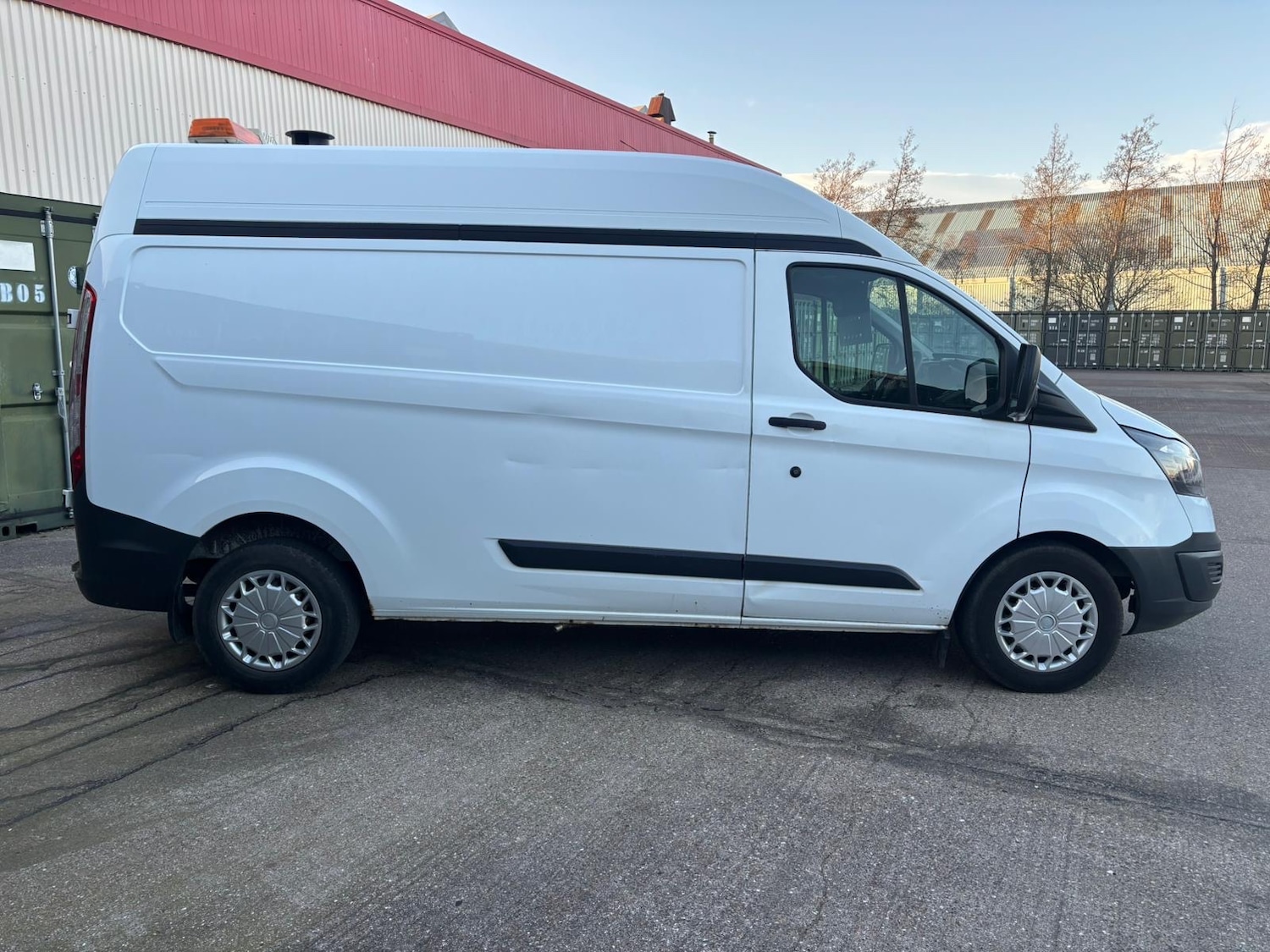 Used Ford Transit Custom 2015 for sale - 77953724: Photo 2