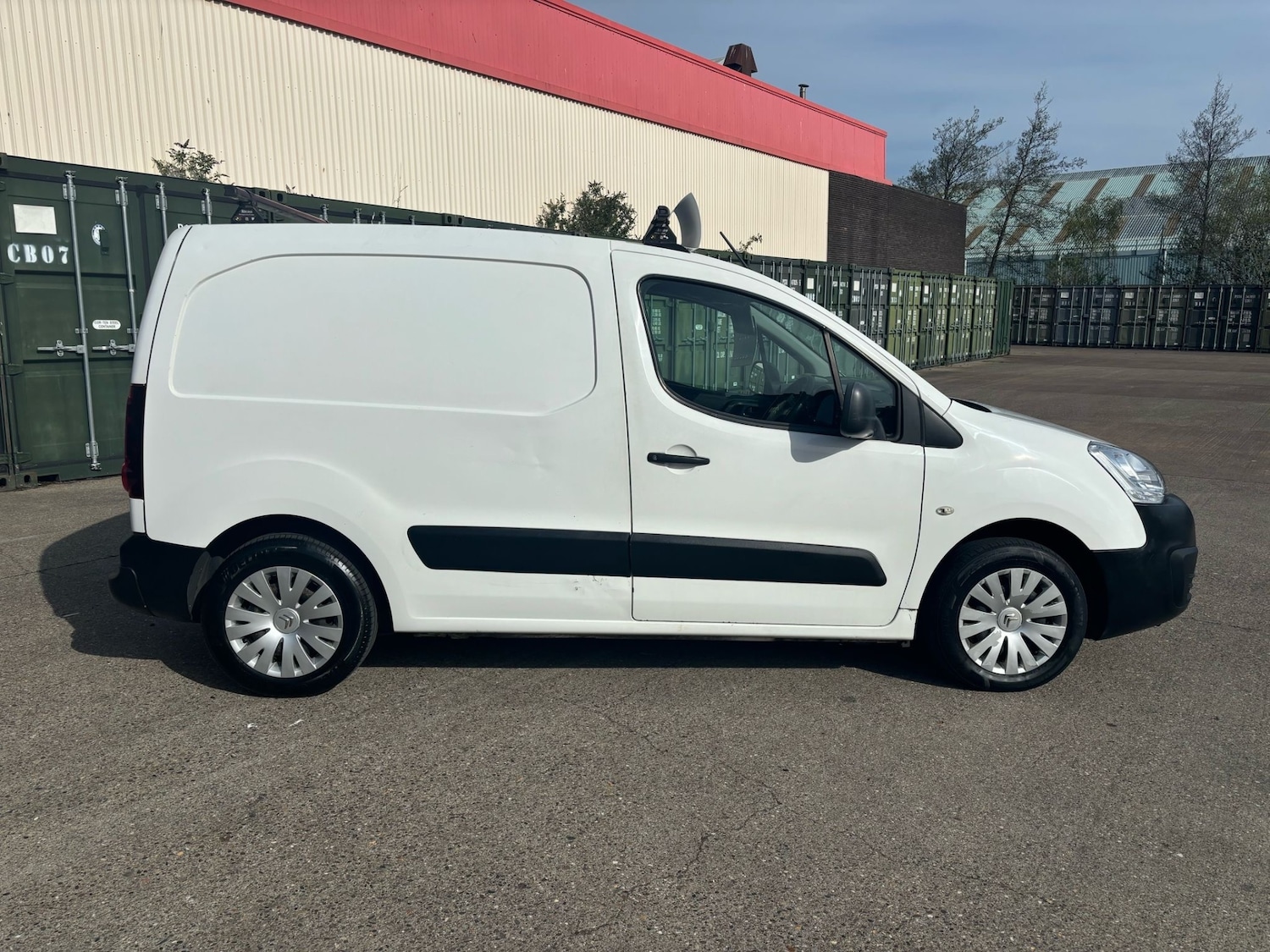 Used Citroen Berlingo 2018 for sale - 76249399: Photo 9