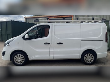 Used Vauxhall Vivaro 2017 for sale - 79047851: Photo