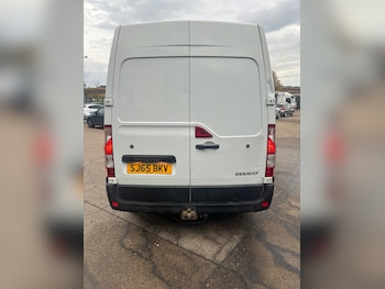 Used Renault Clio 2015 for sale - 76563636: Photo