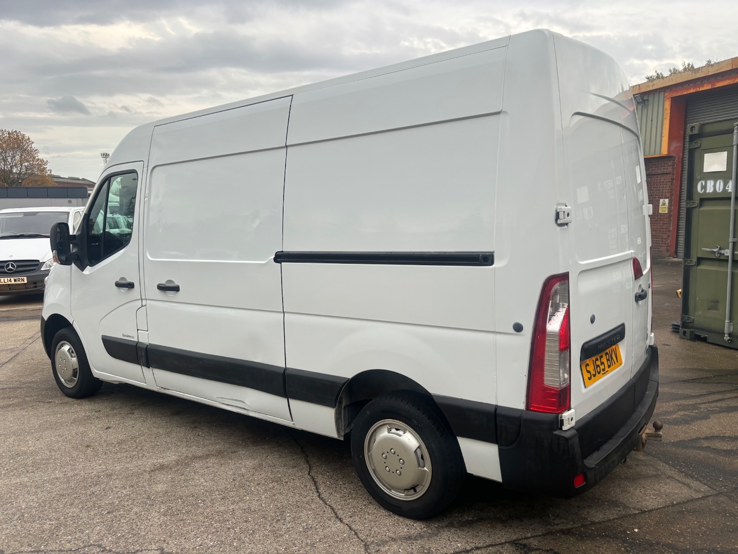 Used Renault Clio 2015 for sale - 76563636: Photo 5