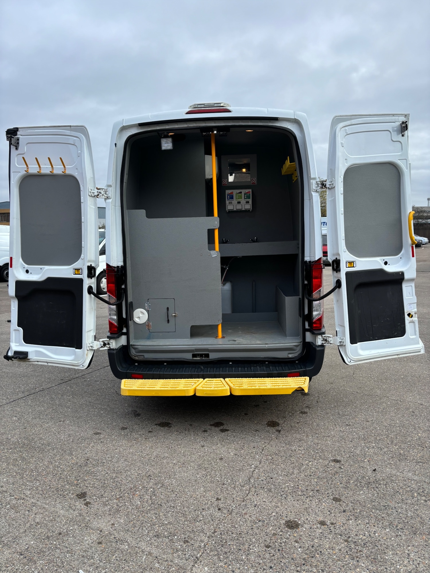 Used Ford Transit 2018 for sale - 77340086: Photo 15