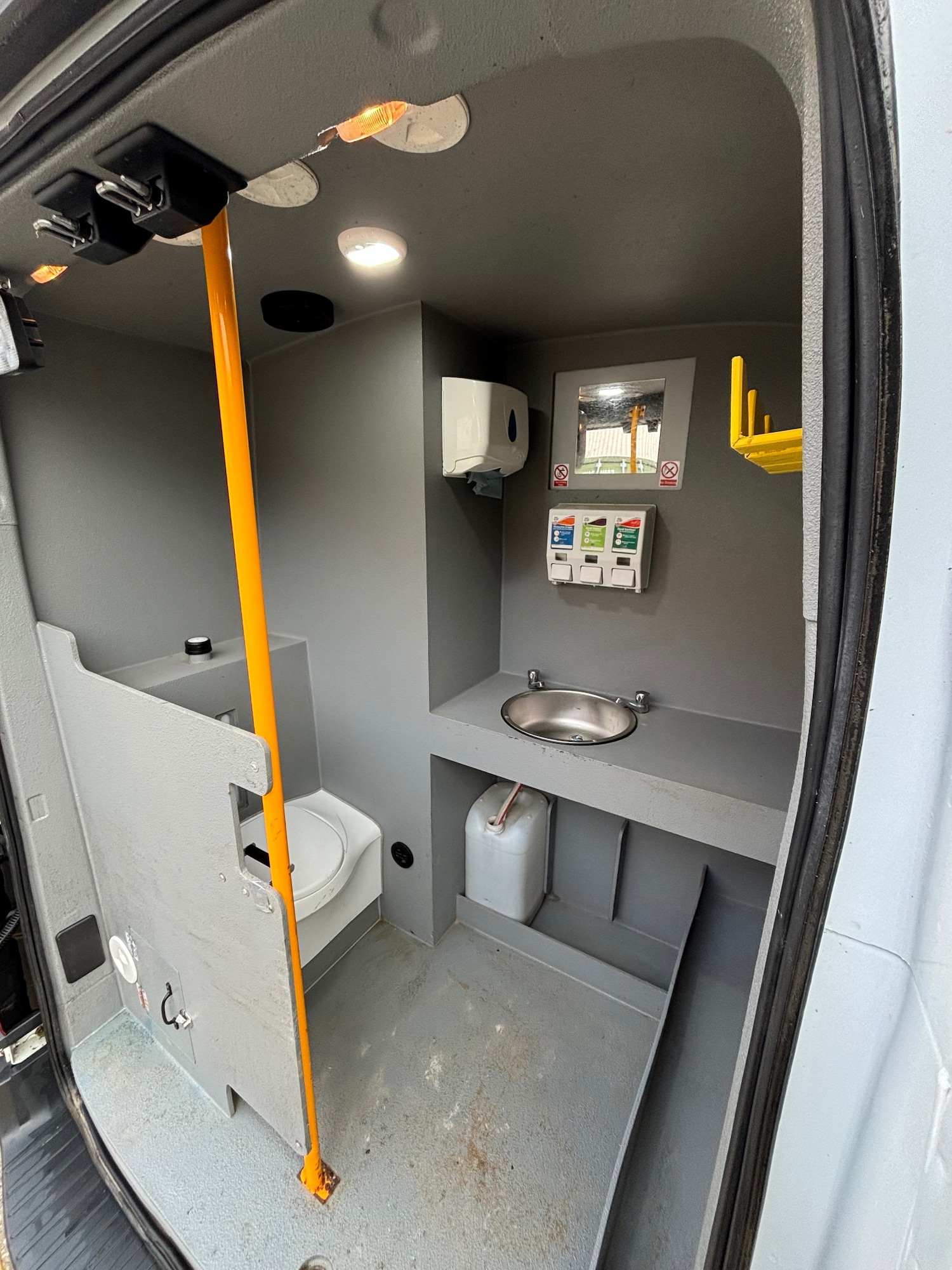 Used Ford Transit 2018 for sale - 77340086: Photo 16