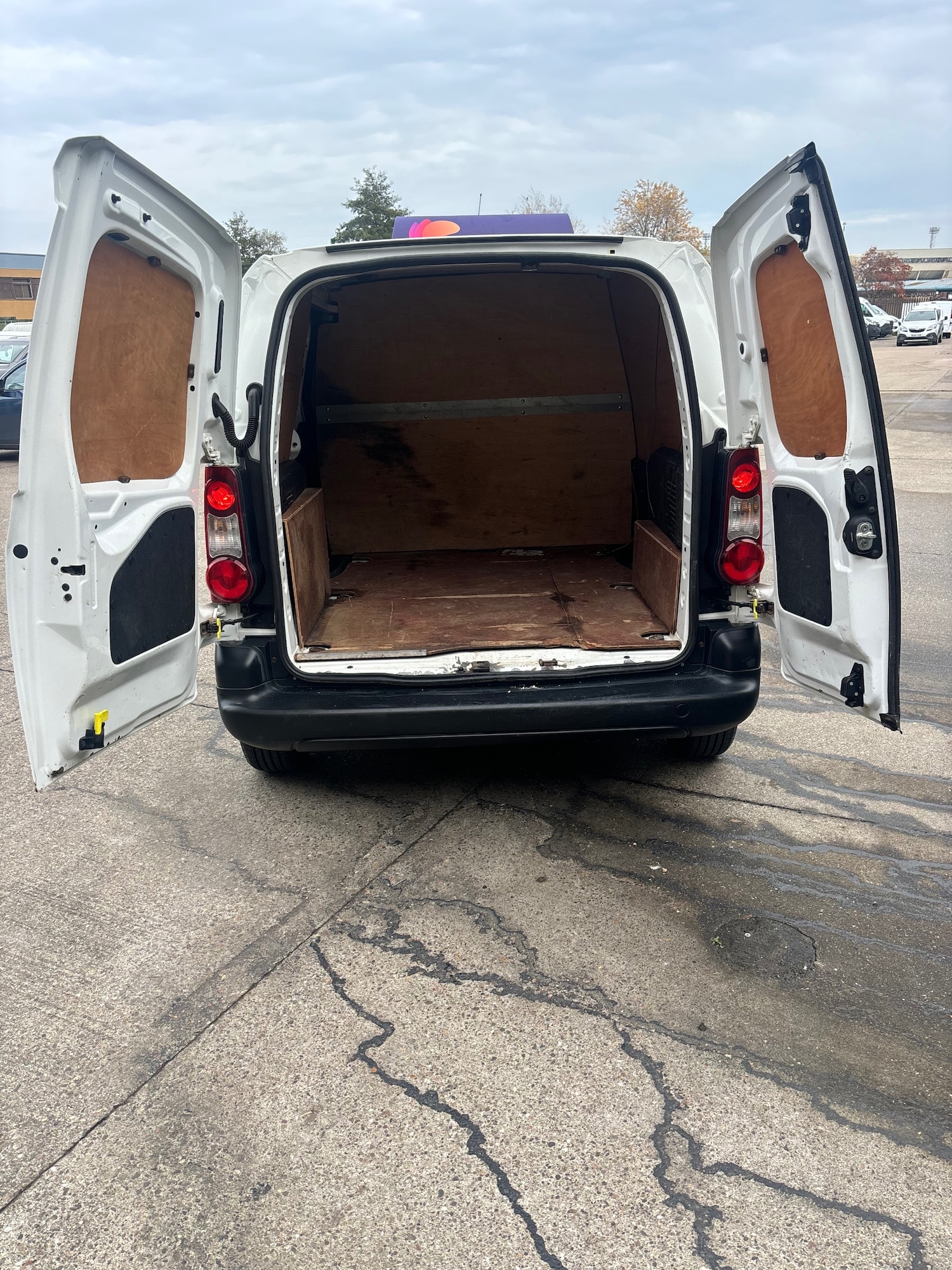 Used Citroen Berlingo 2014 for sale - 76563399: Photo 12