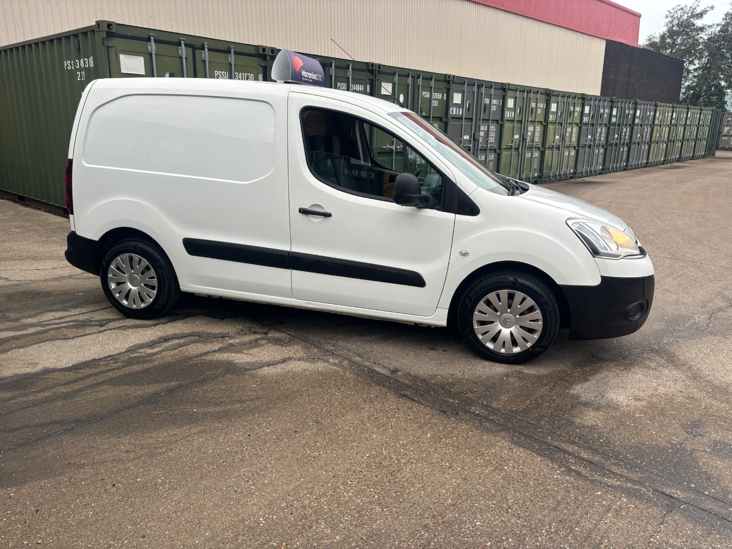 Used Citroen Berlingo 2014 for sale - 76563399: Photo 2