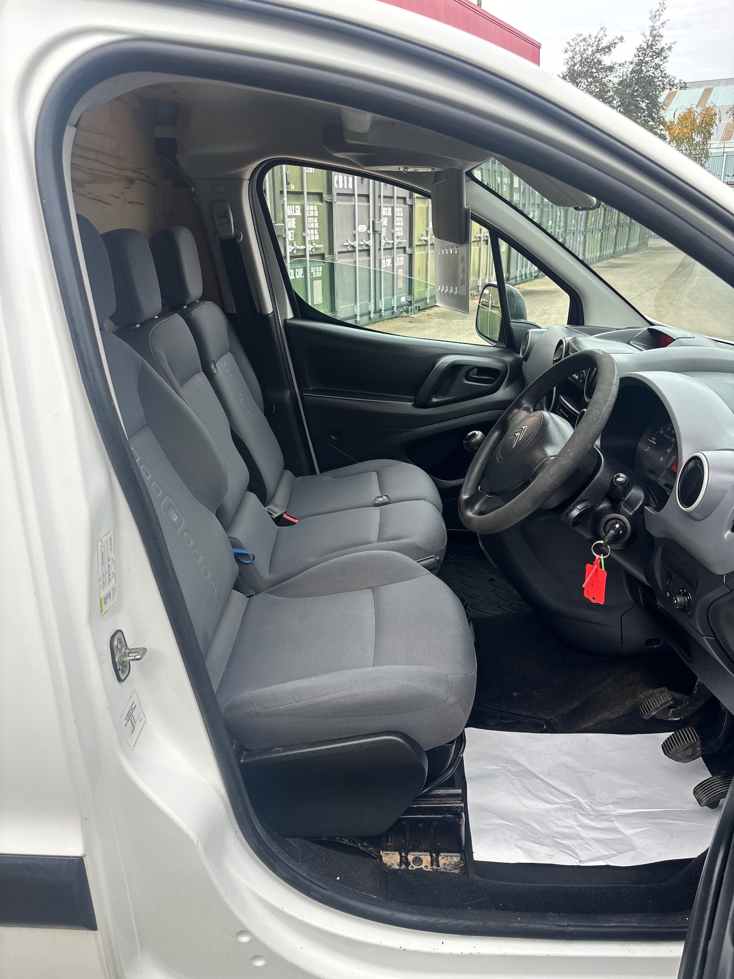 Used Citroen Berlingo 2014 for sale - 76563399: Photo 9