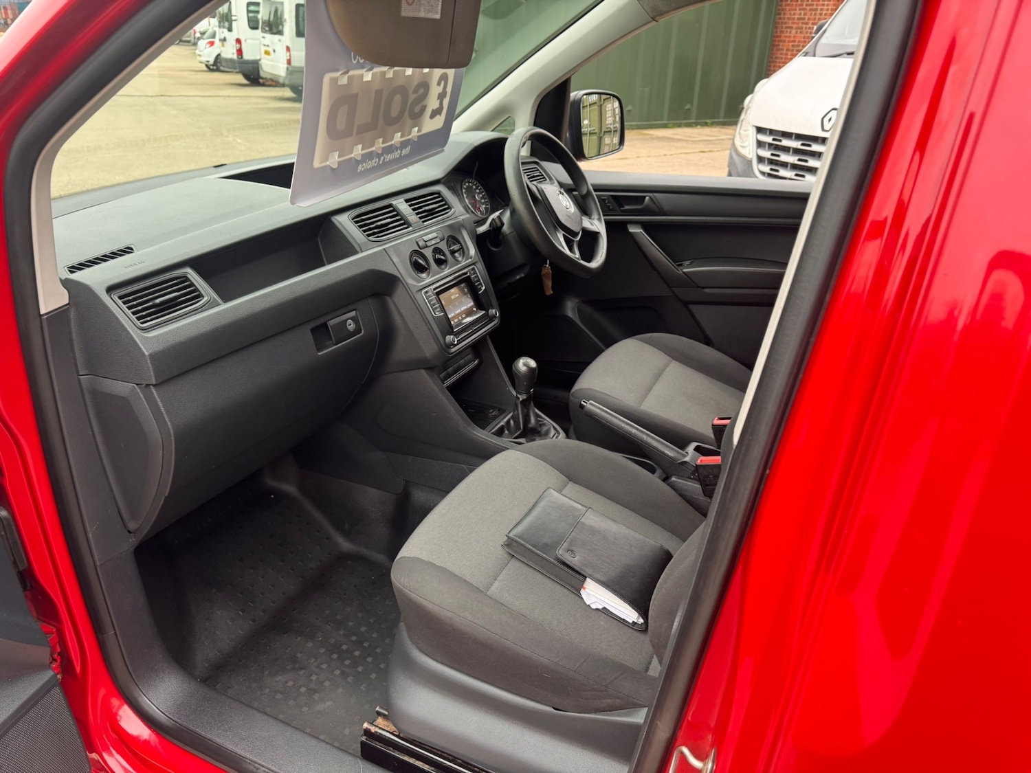 Used Volkswagen Caddy 2016 for sale - 76309858: Photo 16