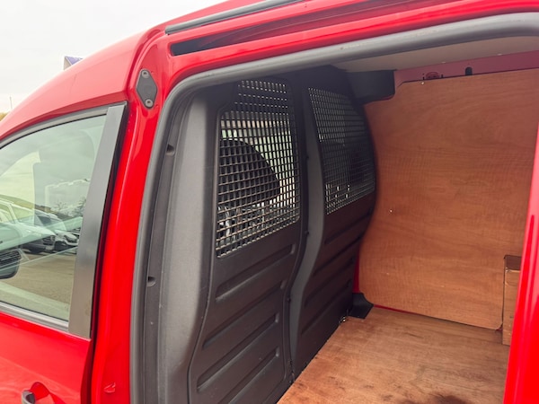 Used Volkswagen Caddy 2016 for sale - 76309858: Photo 17