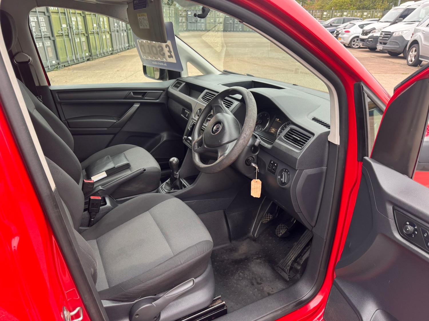 Used Volkswagen Caddy 2016 for sale - 76309858: Photo 9