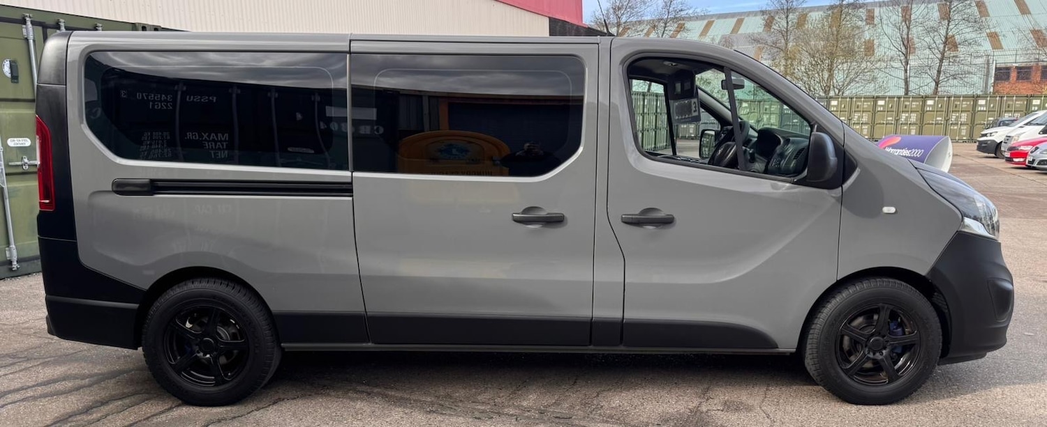 Used Vauxhall Vivaro 2016 for sale - 78111564: Photo 2