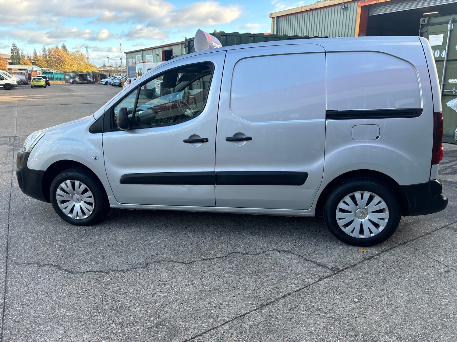 Used Citroen Berlingo 2018 for sale - 76402373: Photo 5
