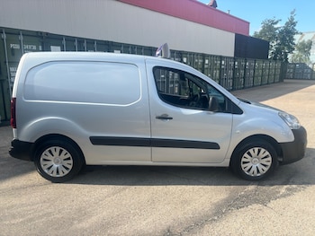 Used Citroen Berlingo 2017 for sale - 75523666: Photo