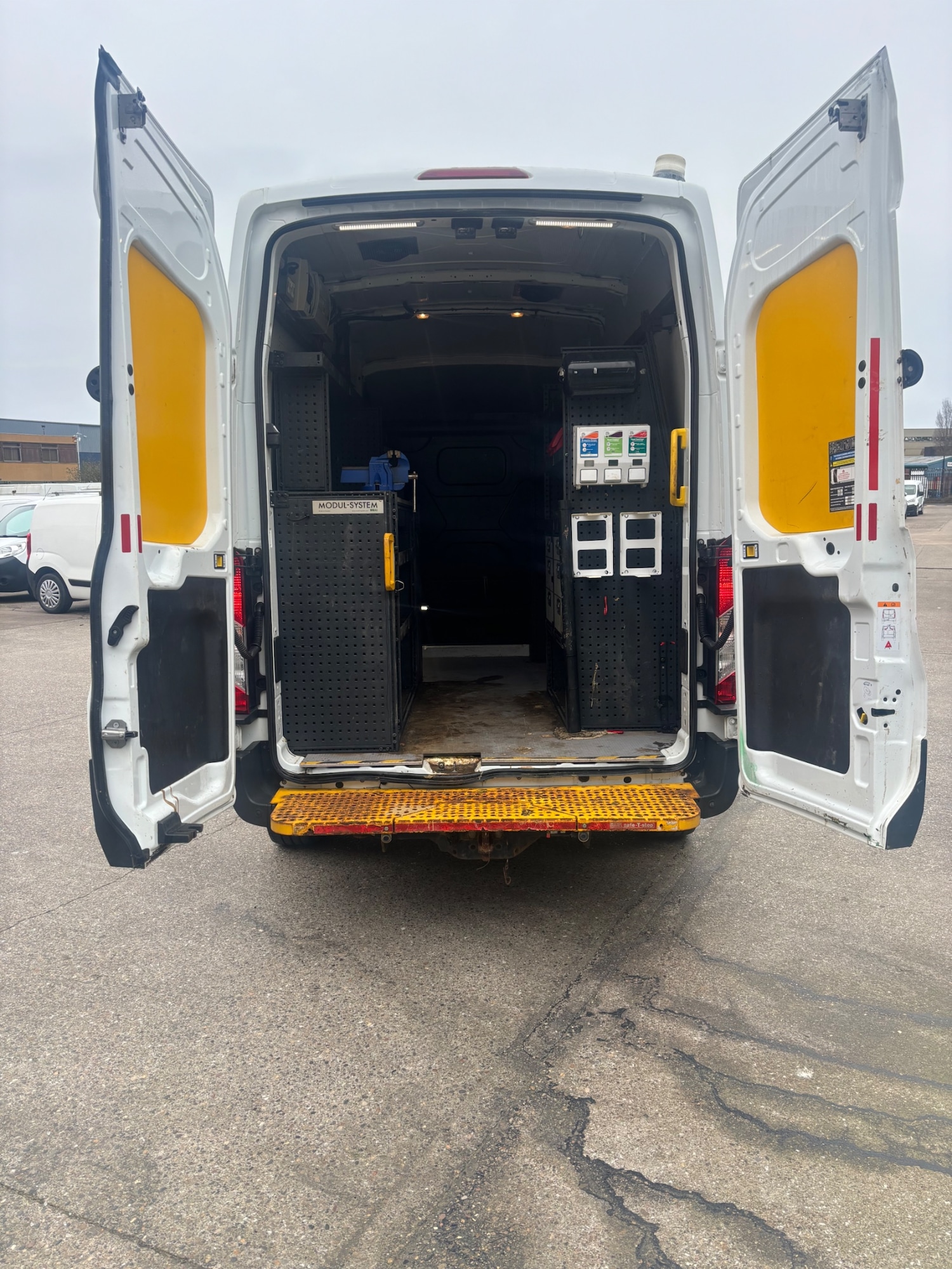 Used Ford Transit 2019 for sale - 77988099: Photo 13