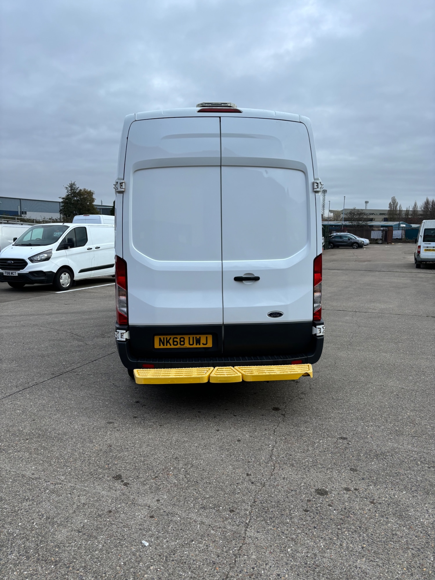 Used Ford Transit 2018 for sale - 72917496: Photo 2