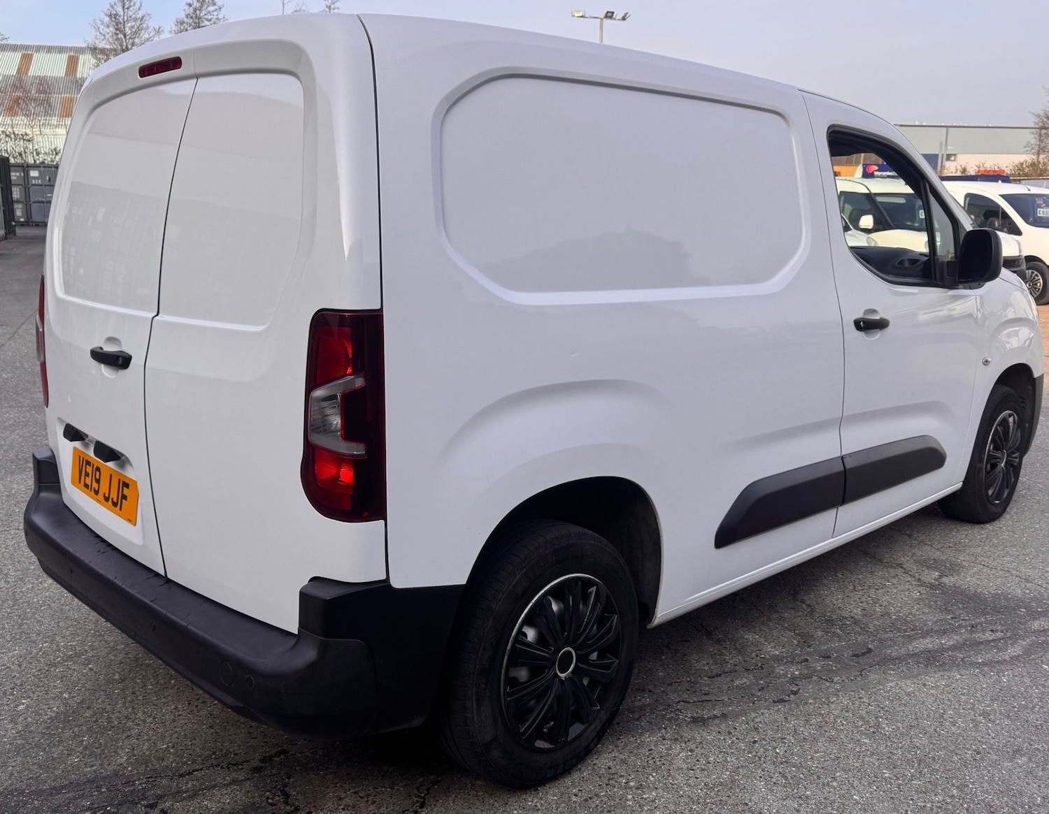 Used Vauxhall Combo 2019 for sale - 77968850: Photo 3