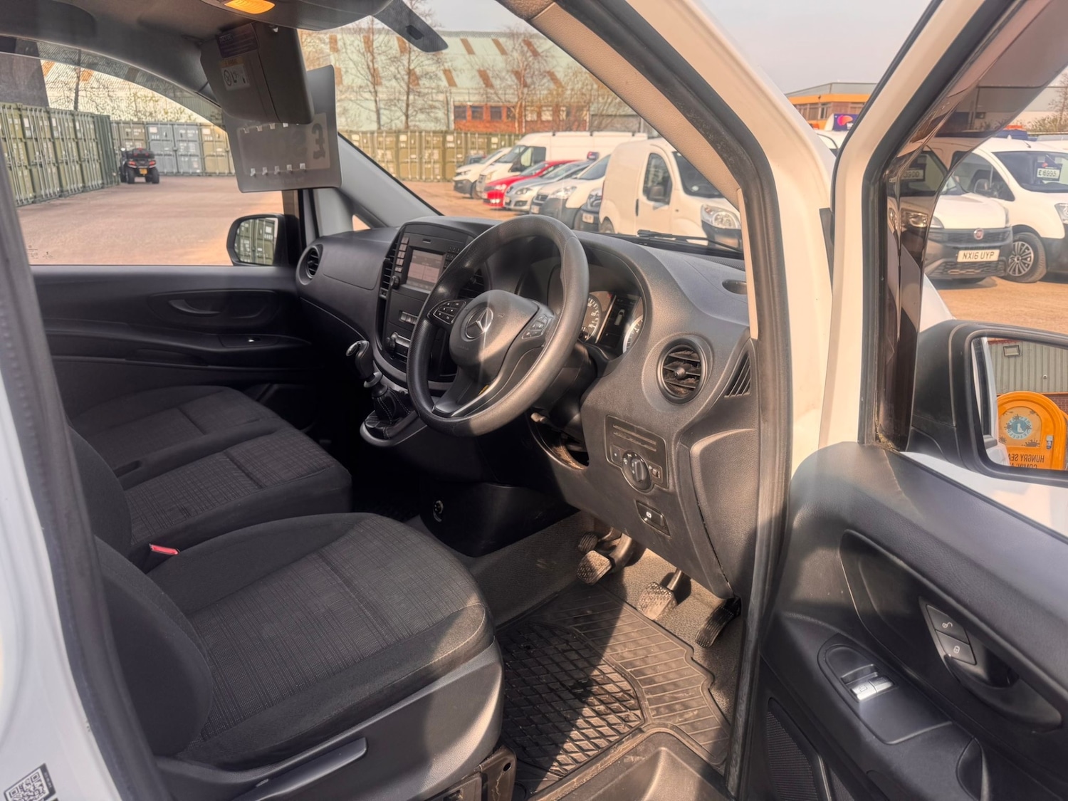 Used Mercedes-Benz Vito 2018 for sale - 77977199: Photo 9