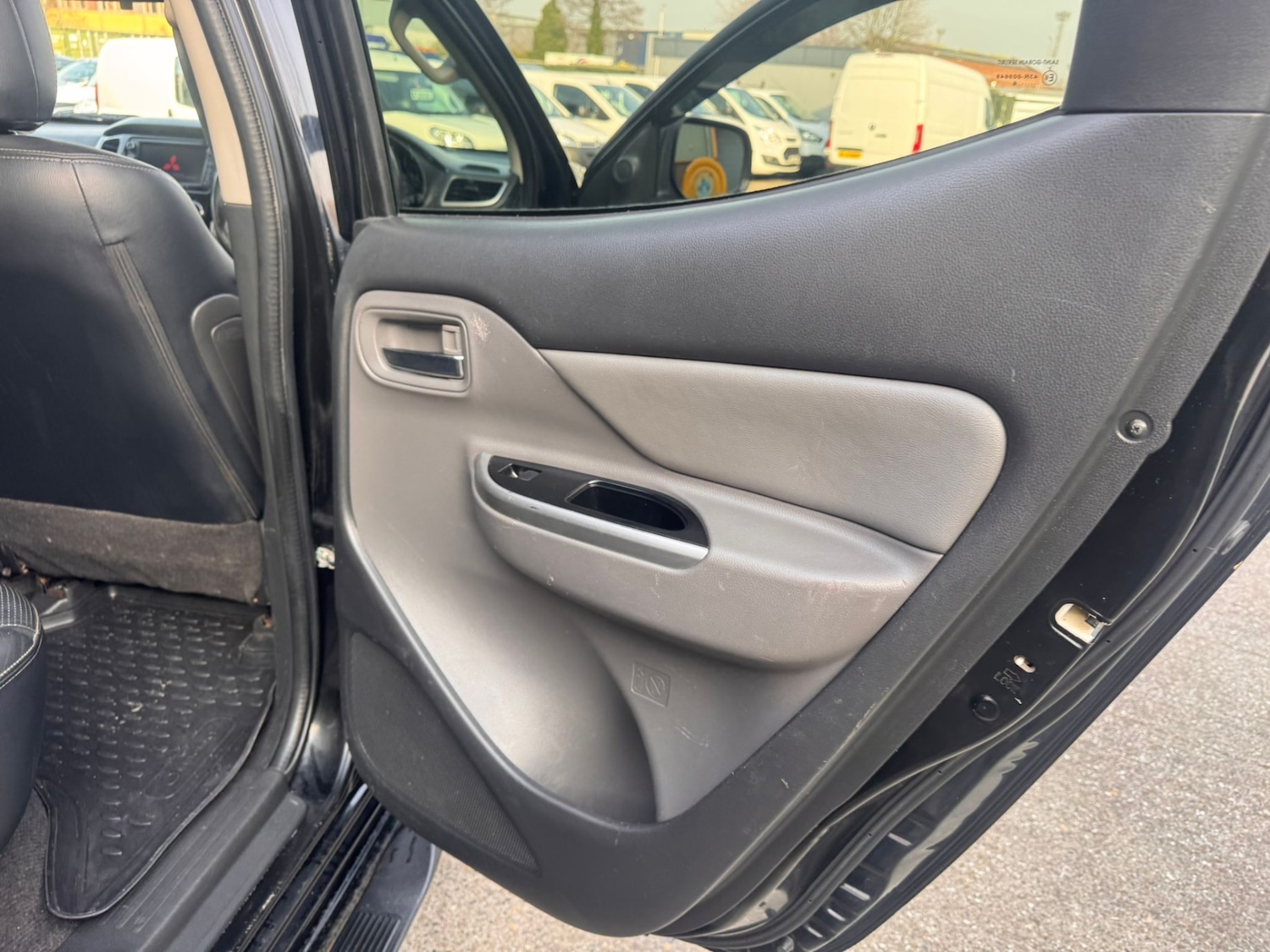 Used Mitsubishi L200 2016 for sale - 77968897: Photo 15